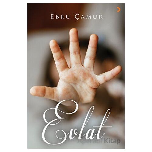 Evlat - Ebru Çamur - Cinius Yayınları